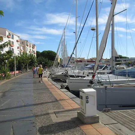 Bel T2 Au Cap D'agde Avec Terrasse, Parking, Proche - Fr-1-749-31 Apartment *